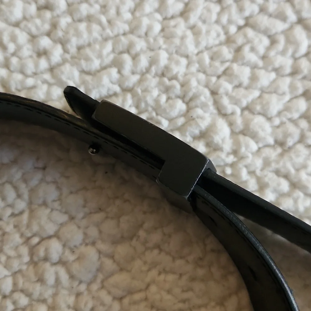 Louis Vuitton mens used belt - Picture 5 of 8
